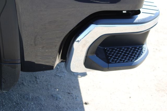 2024 GMC Sierra 1500 SLT - Photo 12