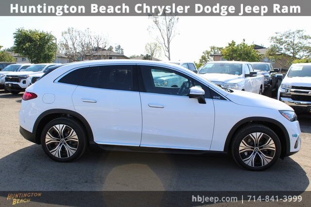 2024 Mercedes Benz EQE SUV 350 4MATIC photo 3