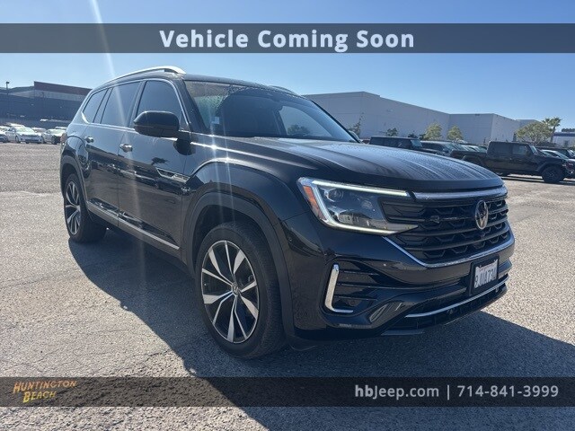2024 Volkswagen Atlas SEL Premium R-Line photo 3