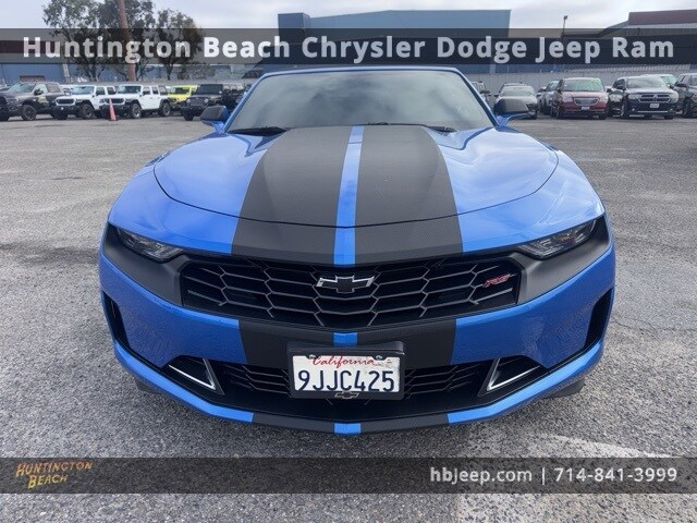 2024 Chevrolet Camaro 1LT photo 2
