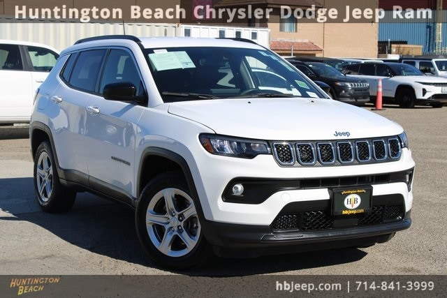 2023 Jeep Compass Latitude's photo