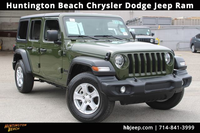2022 Jeep Wrangler Sport S's photo