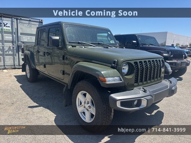 2022 Jeep Gladiator Sport photo 3