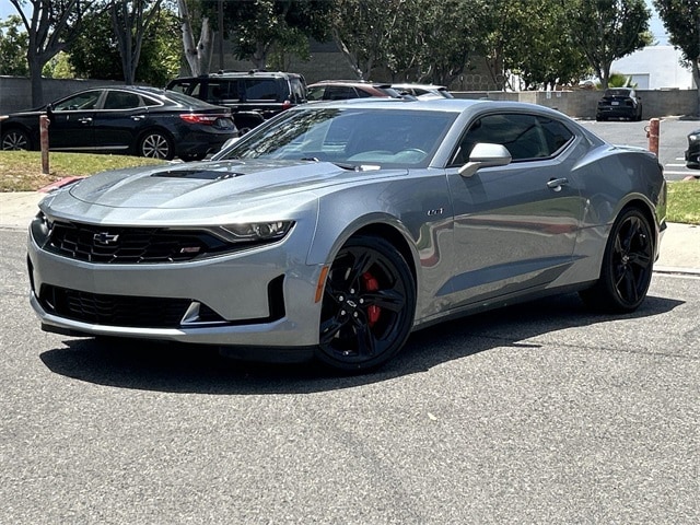 Used 2023 Chevrolet Camaro LT1 with VIN 1G1FF1R72P0132422 for sale in Huntington Beach, CA