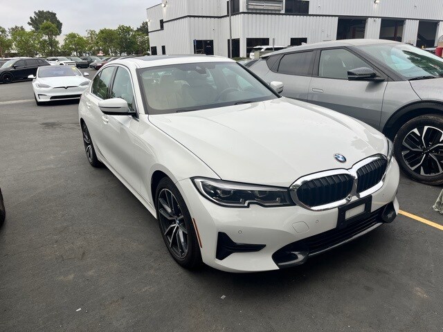 2019 Bmw 330i Sedan photo 2