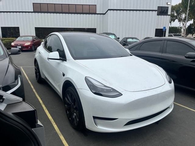 Used 2022 Tesla Model Y Performance with VIN 7SAYGDEF1NF484940 for sale in Huntington Beach, CA