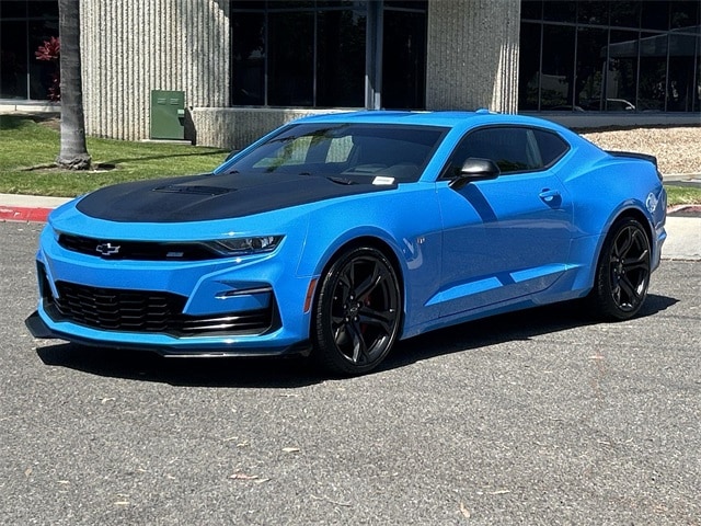 Used 2022 Chevrolet Camaro 2SS with VIN 1G1FH1R77N0122833 for sale in Huntington Beach, CA
