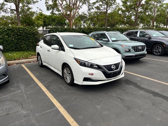 Used 2022 Nissan LEAF S with VIN 1N4AZ1BV0NC554899 for sale in Huntington Beach, CA