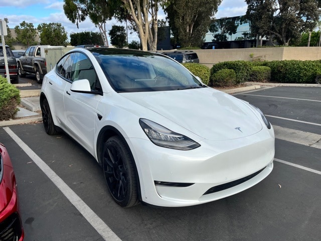 Used 2022 Tesla Model Y Long Range with VIN 7SAYGDEE7NF370108 for sale in Huntington Beach, CA