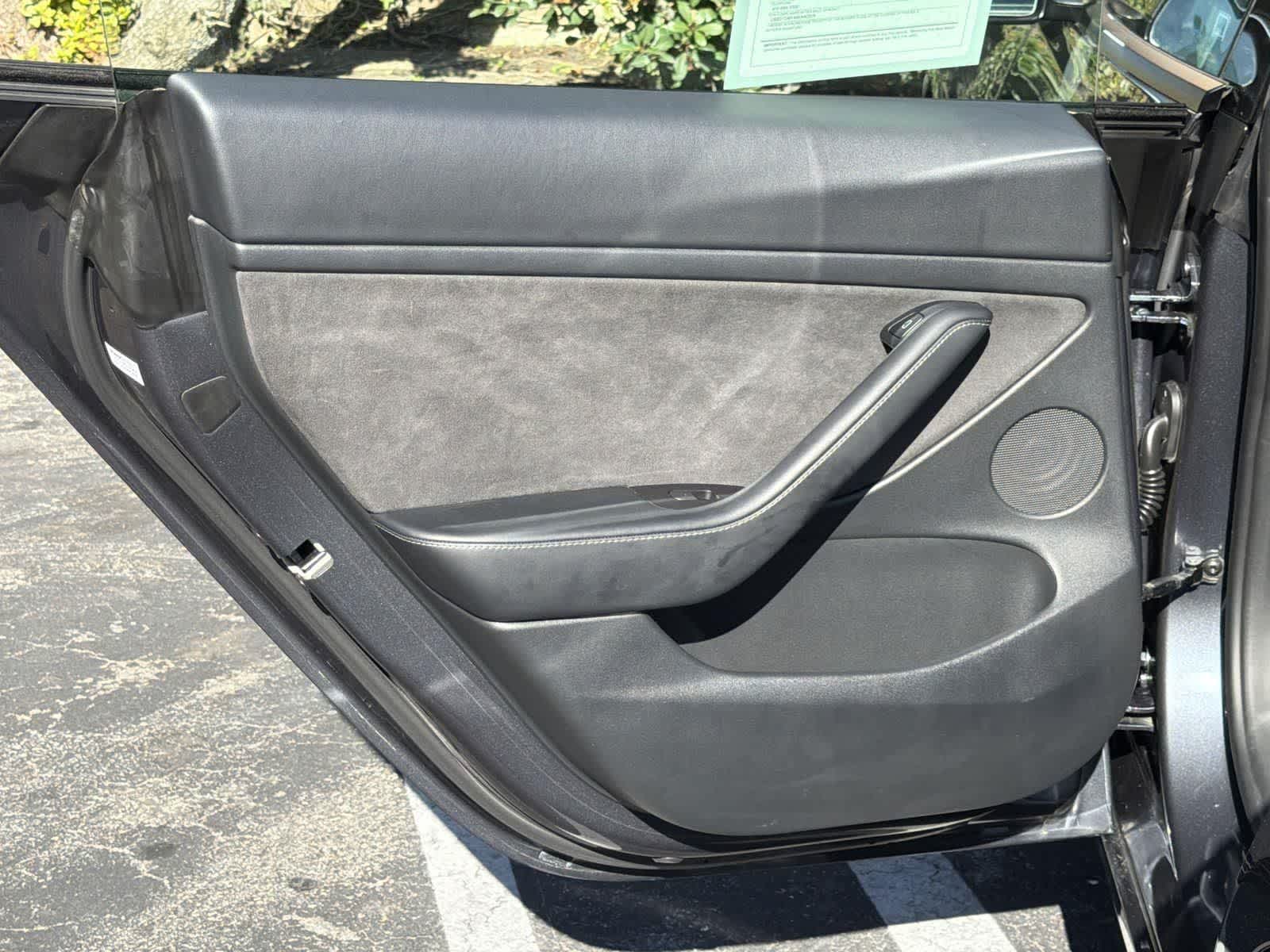 Thumbnail: 2022 Tesla Model 3 - 28