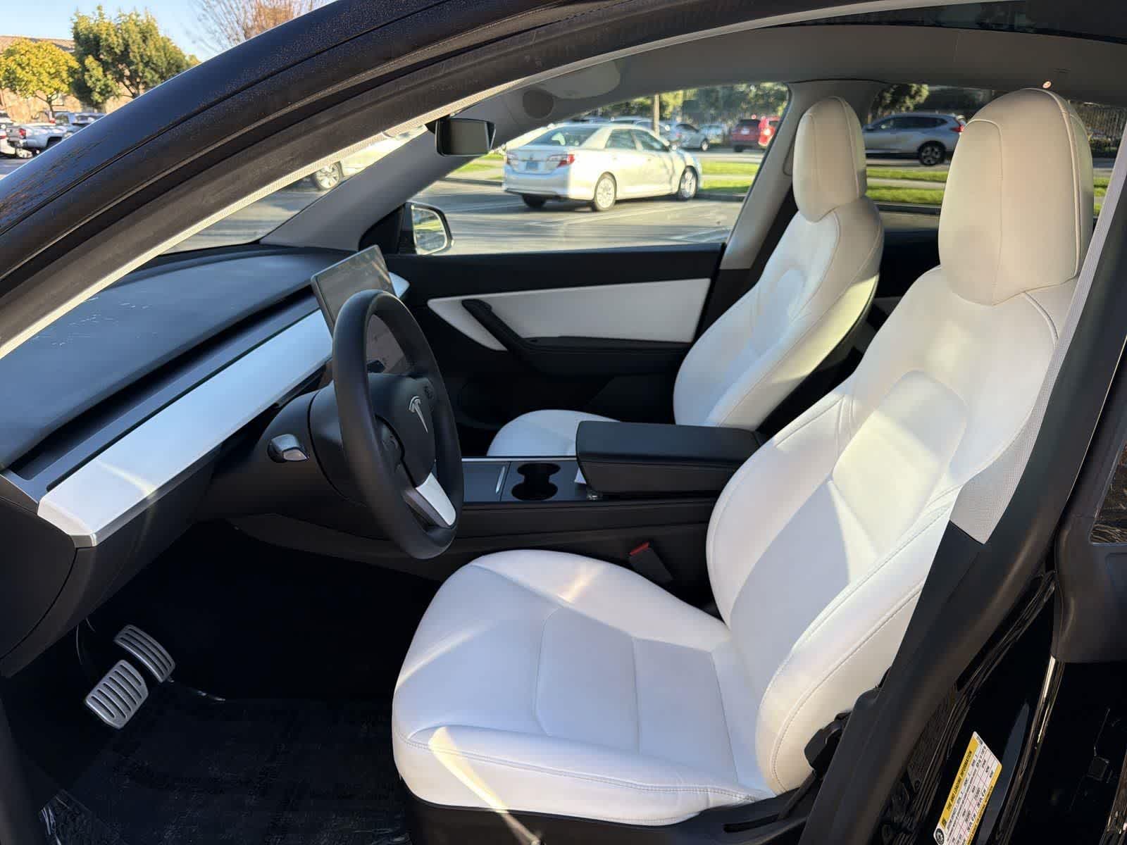 Thumbnail: 2021 Tesla Model Y - 25