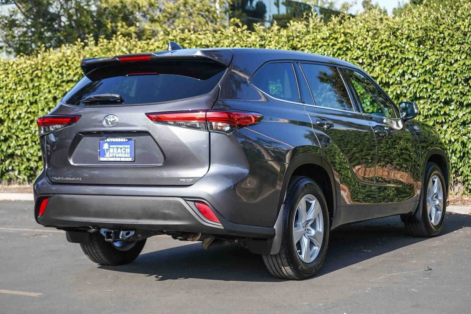 Thumbnail: 2020 Toyota Highlander - 6
