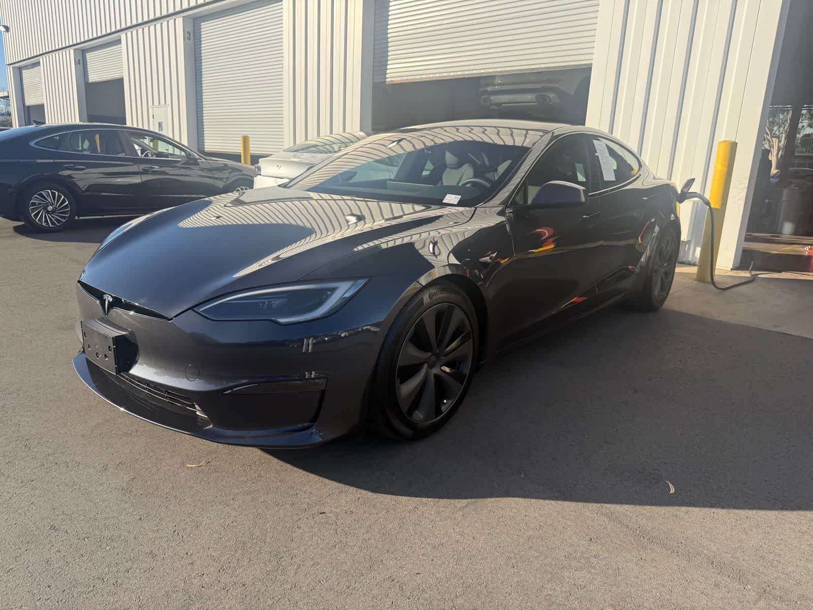 2025 Tesla Model S Base's photo