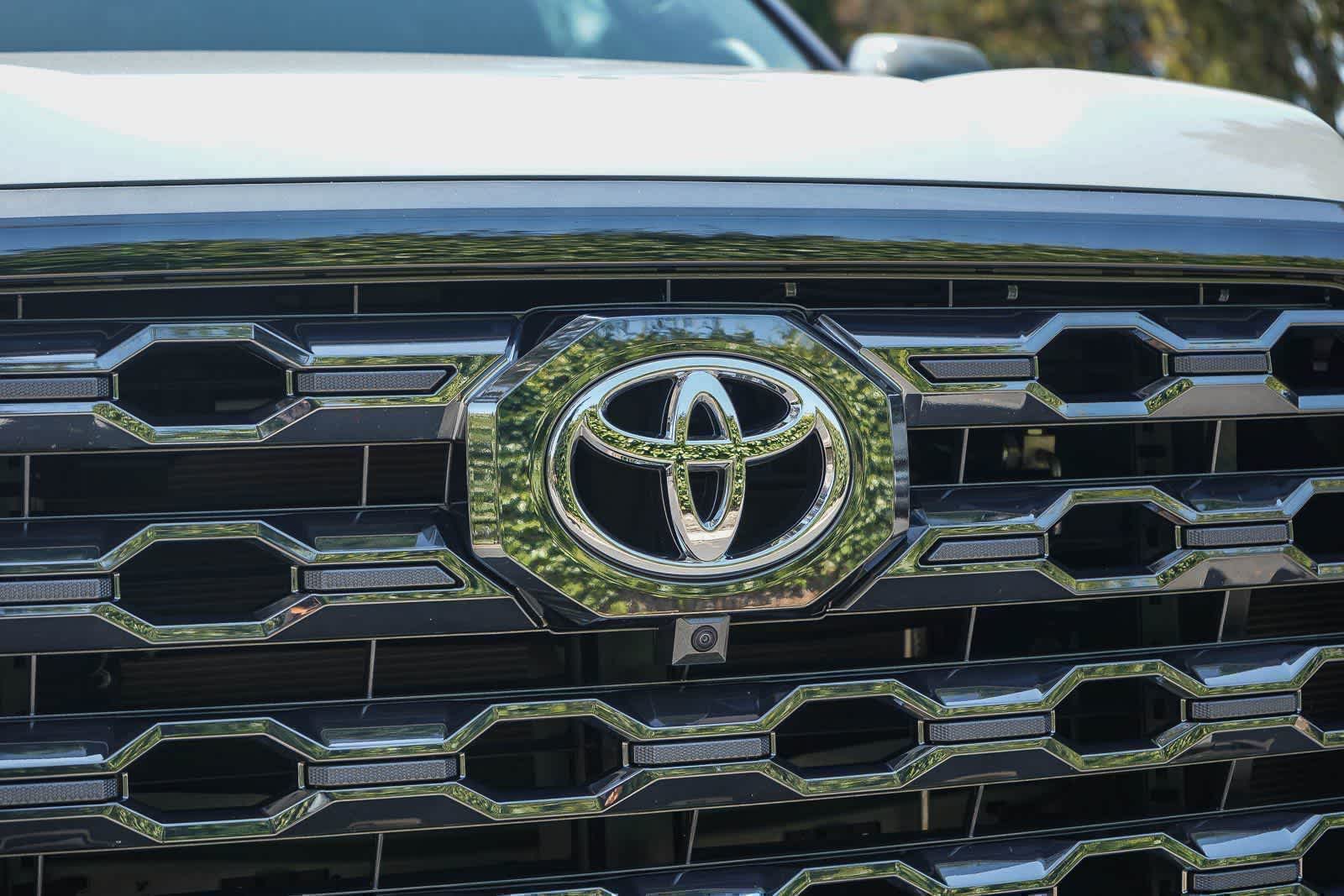 Thumbnail: 2025 Toyota Tundra - 10