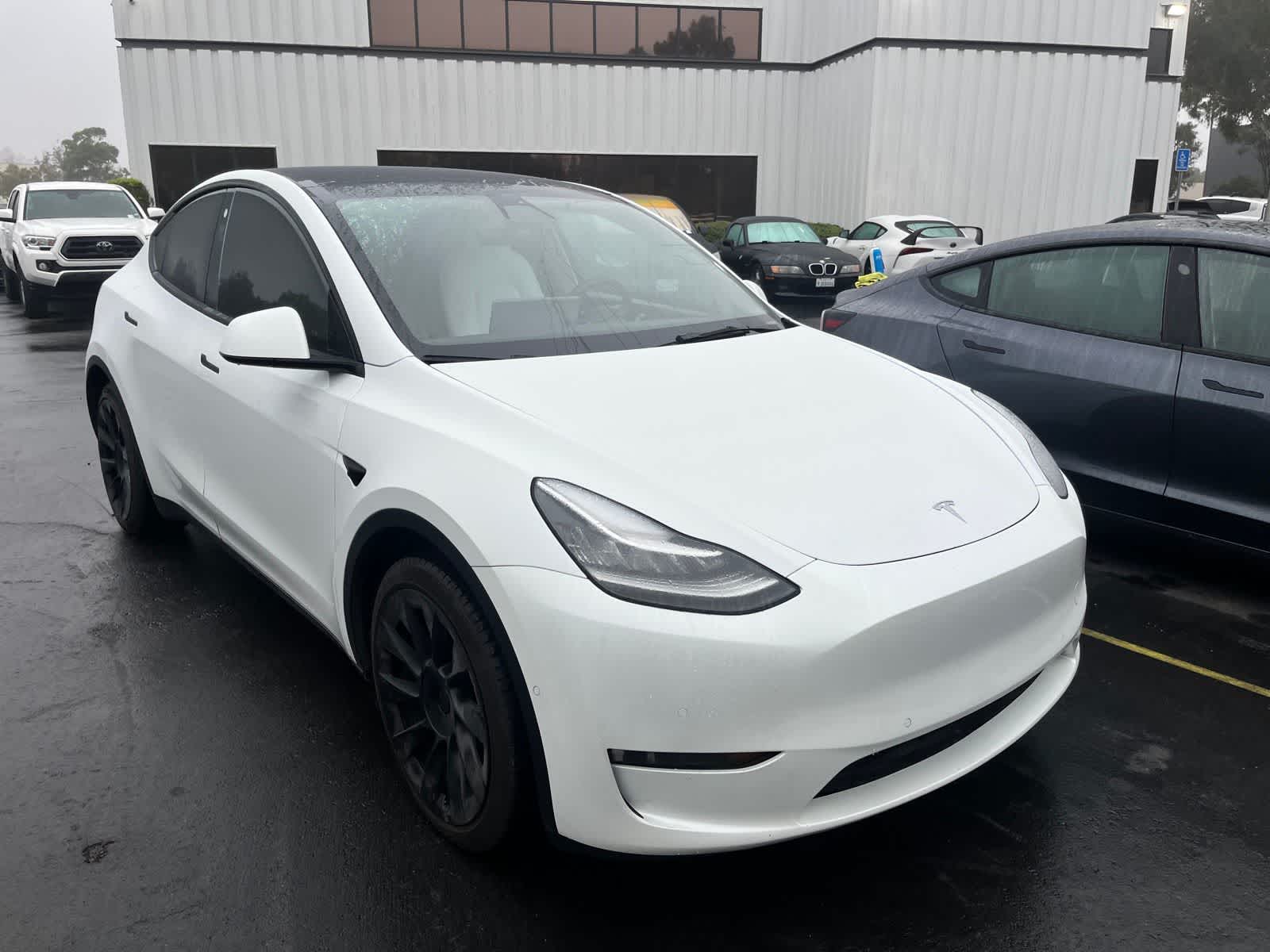 Used 2021 Tesla Model Y Long Range with VIN 5YJYGDEE2MF269845 for sale in Kansas City