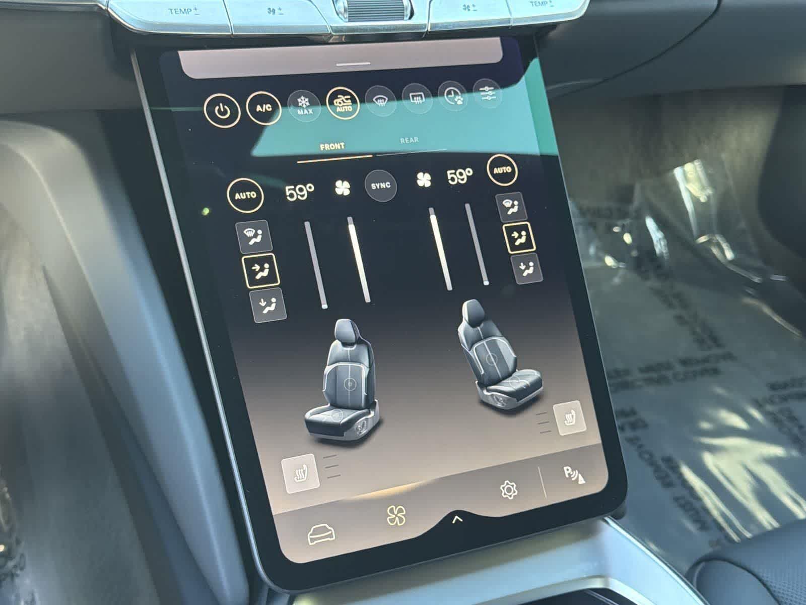 Thumbnail: 2024 Lucid Air - 15