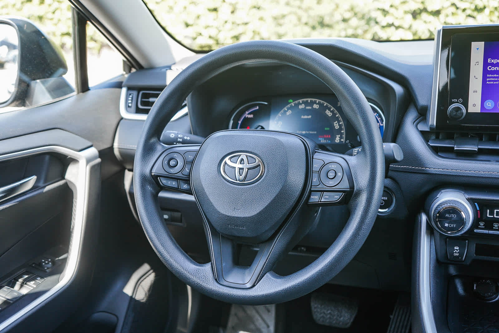 Thumbnail: 2024 Toyota RAV4 - 14
