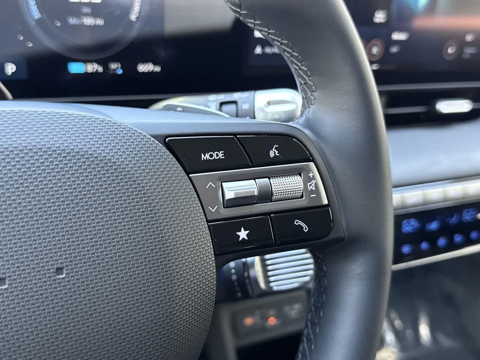 Thumbnail: 2025 Hyundai Ioniq 5 - 13