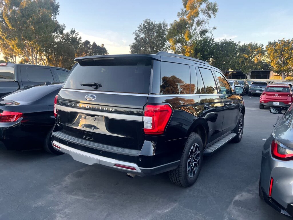Used 2024 Ford Expedition XLT SUV