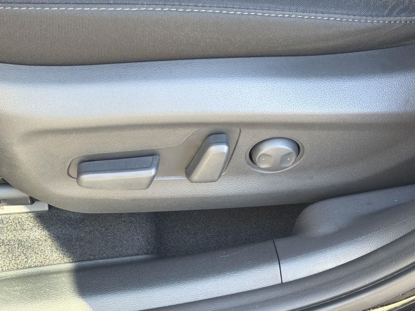 Thumbnail: 2023 Hyundai Kona - 25