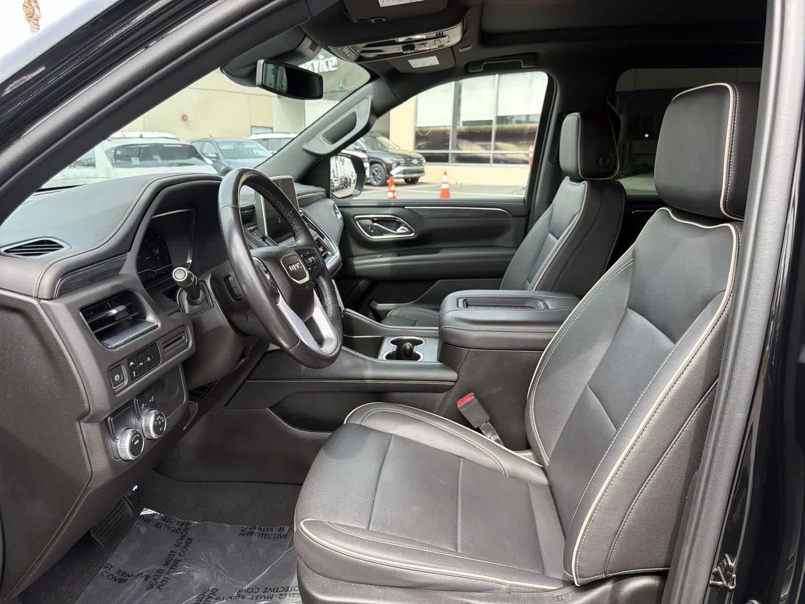 Thumbnail: 2023 GMC Yukon XL - 26