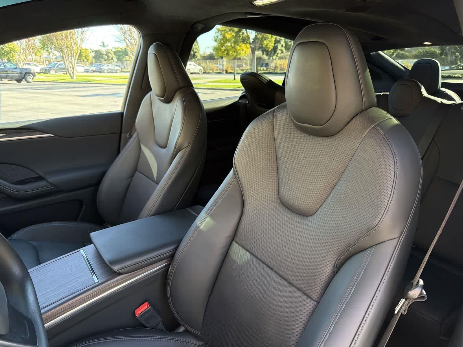 Thumbnail: 2023 Tesla Model X - 27