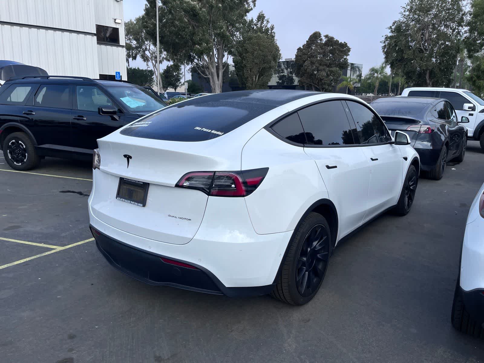 Thumbnail: 2022 Tesla Model Y - 3
