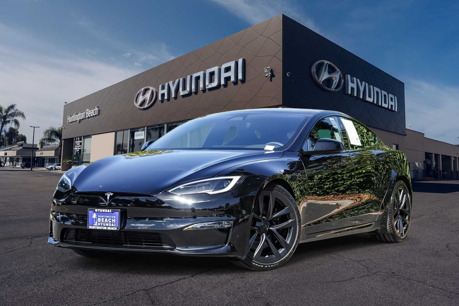 Thumbnail: 2023 Tesla Model S - 1