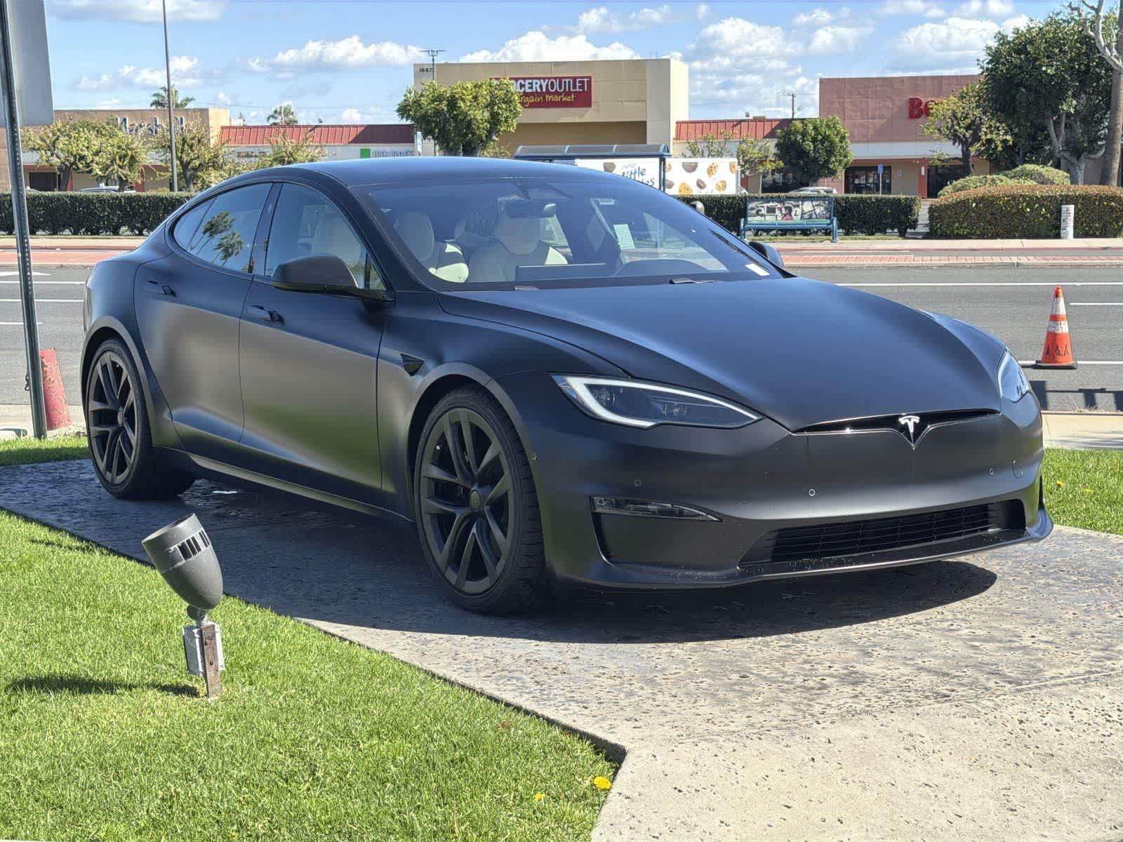 Thumbnail: 2023 Tesla Model S - 8