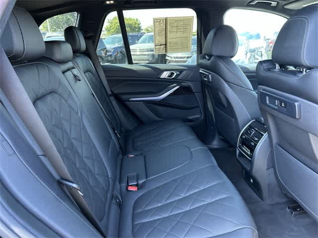 Thumbnail: 2023 BMW X5 - 31