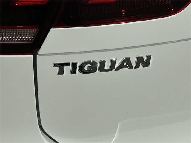 Thumbnail: 2021 Volkswagen Tiguan - 31