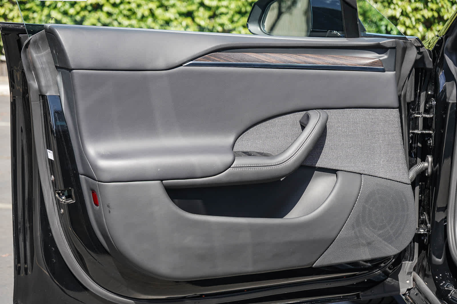 Thumbnail: 2023 Tesla Model S - 18