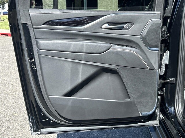 Thumbnail: 2023 Cadillac Escalade - 28