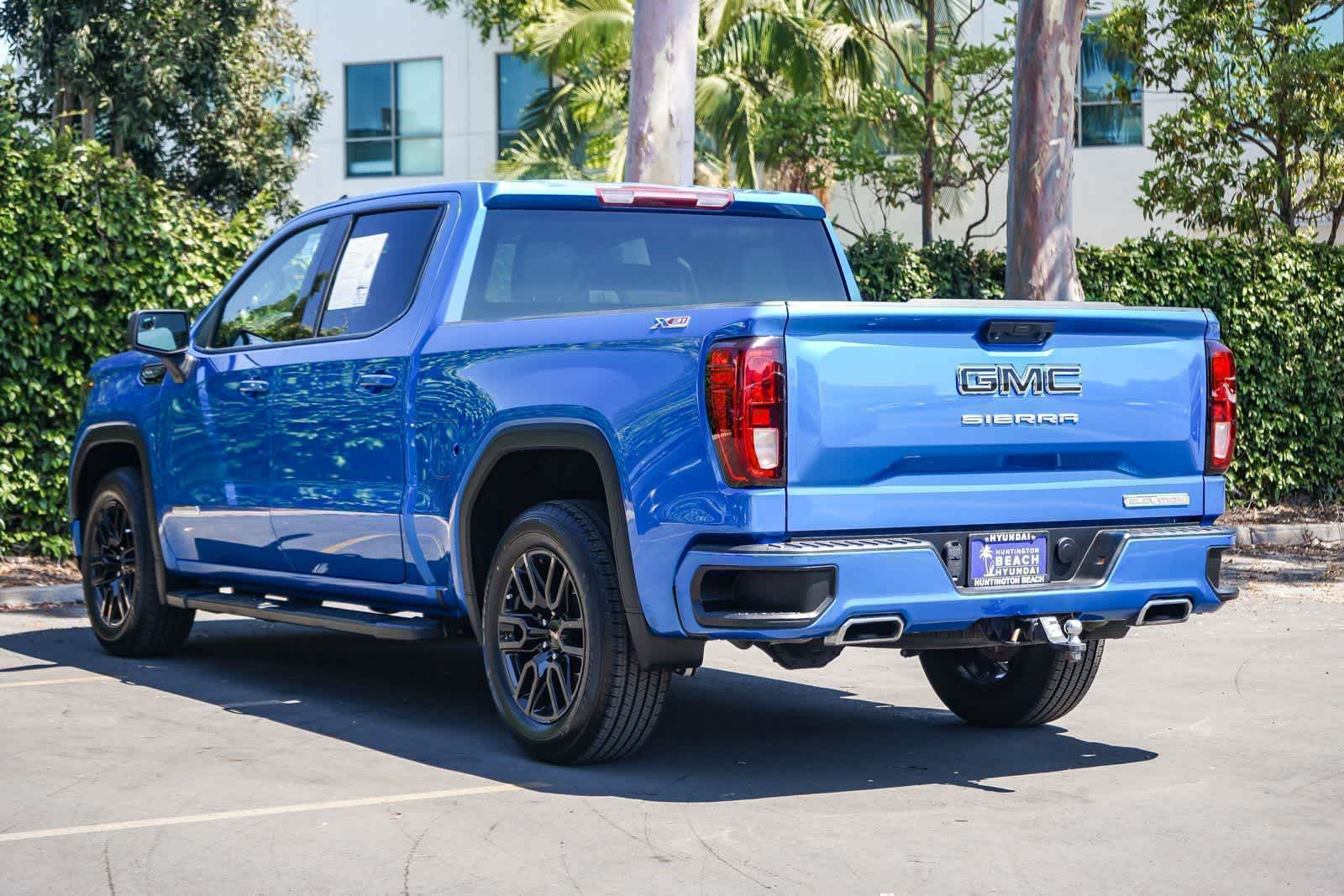 Thumbnail: 2022 GMC Sierra 1500 - 3