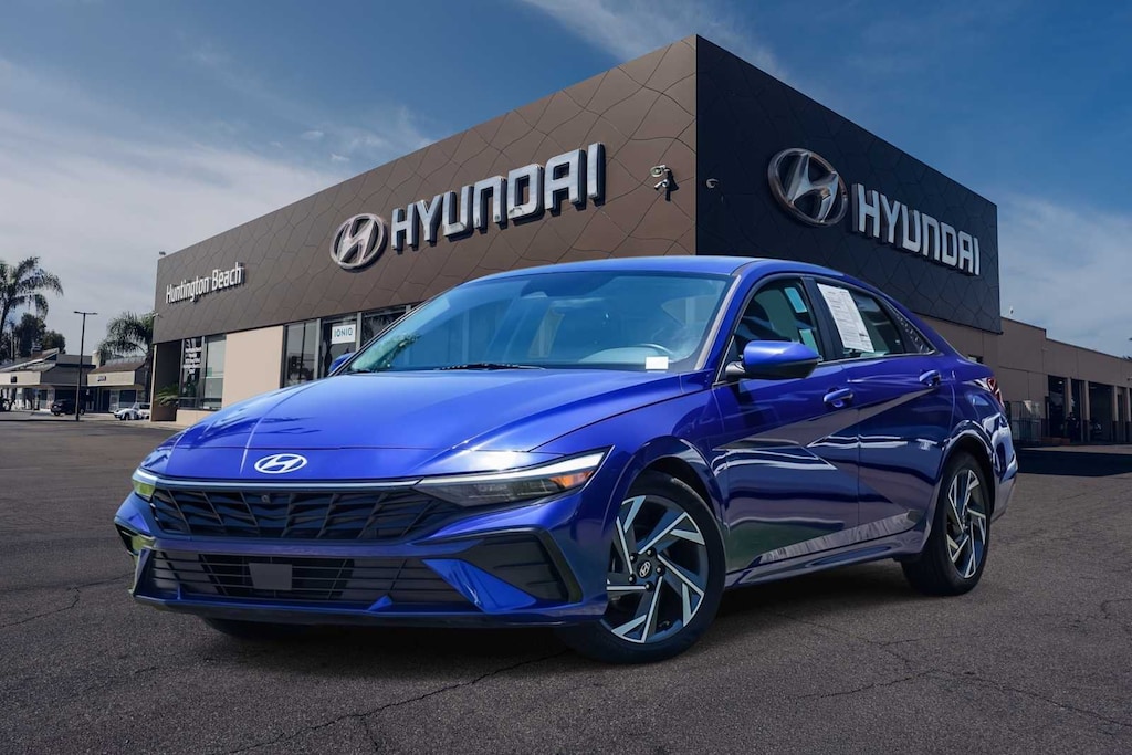 Used 2024 Hyundai Elantra Limited Sedan