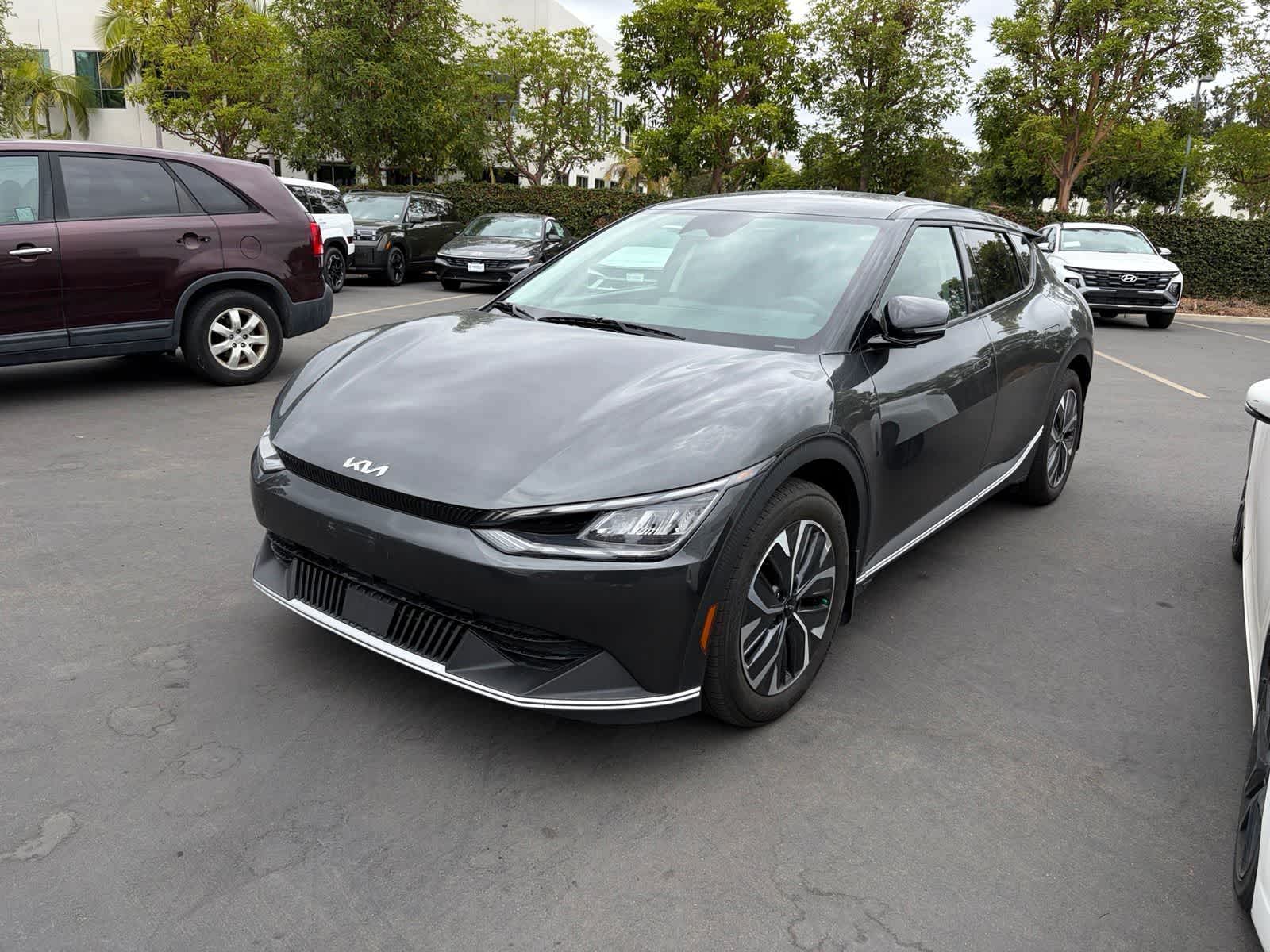 2023 Kia EV6 Wind's photo