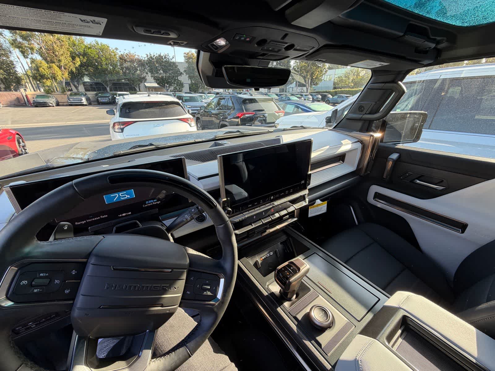 Thumbnail: 2025 GMC Hummer EV - 7