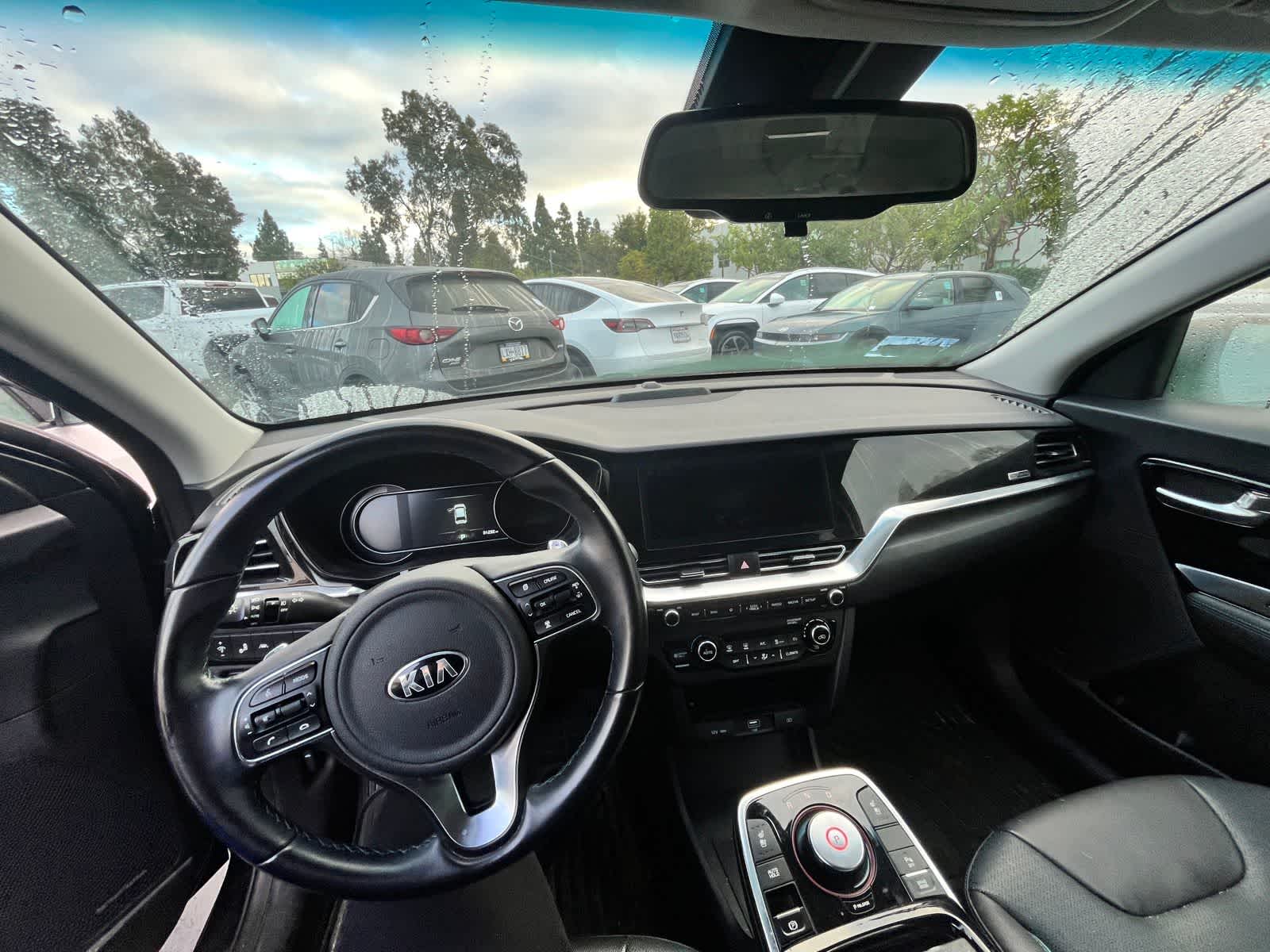 Thumbnail: 2020 Kia Niro - 7