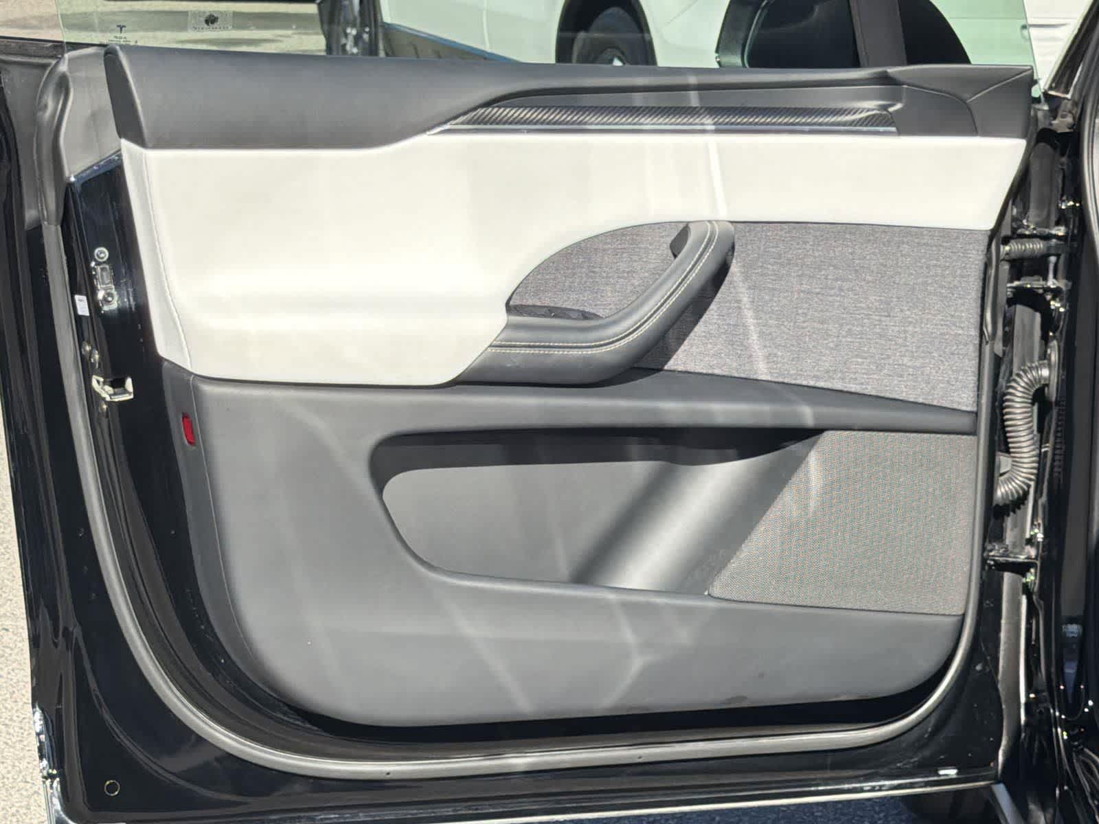 Thumbnail: 2022 Tesla Model X - 23