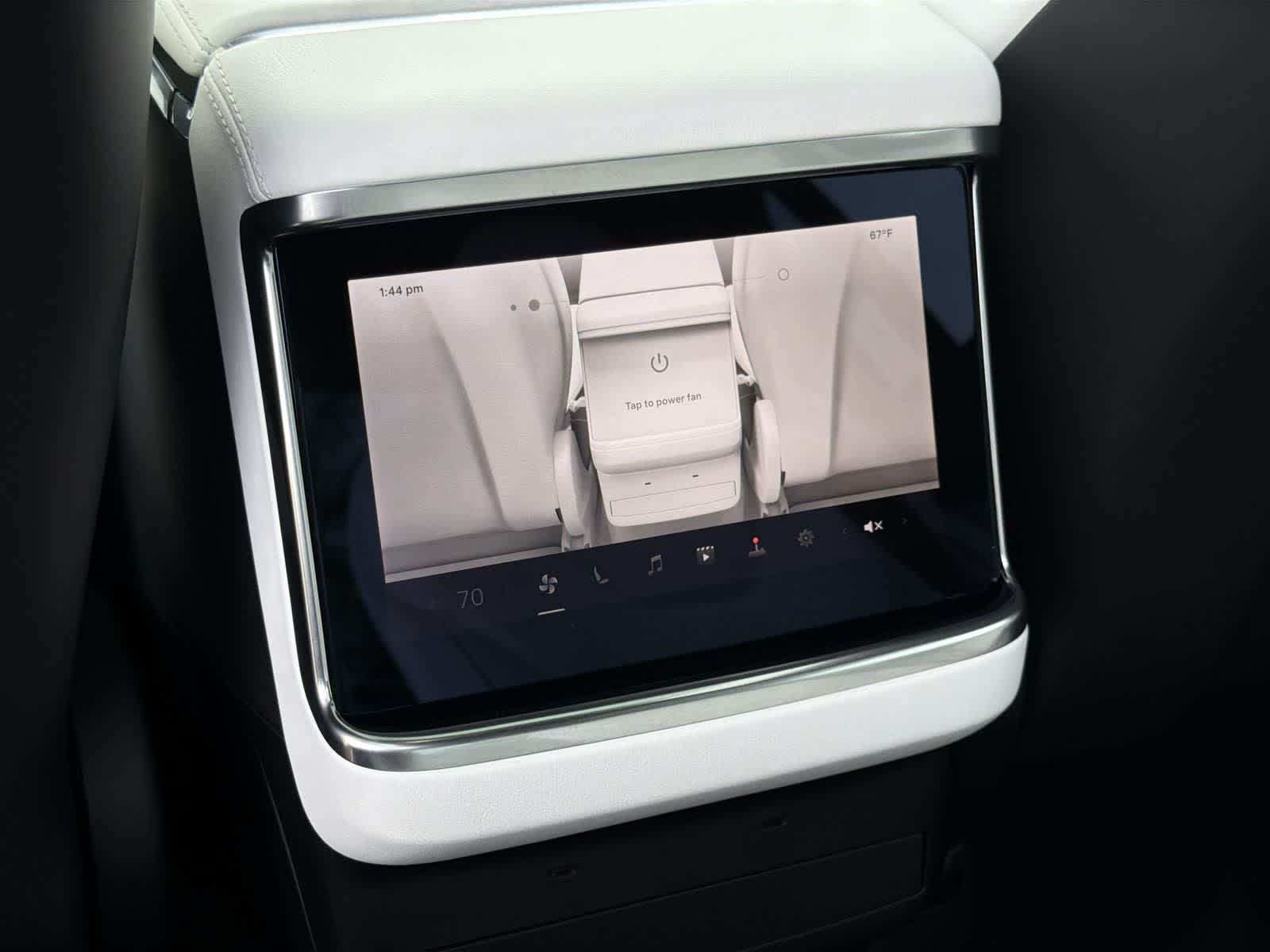 Thumbnail: 2022 Tesla Model X - 29