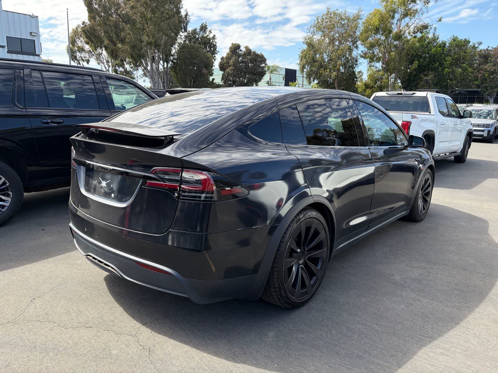 Thumbnail: 2023 Tesla Model X - 3