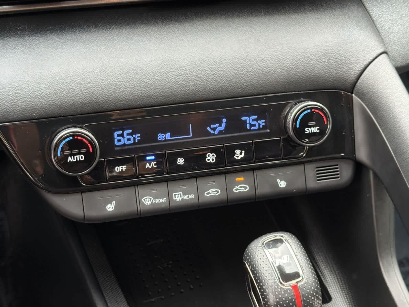 Thumbnail: 2022 Hyundai Elantra - 16