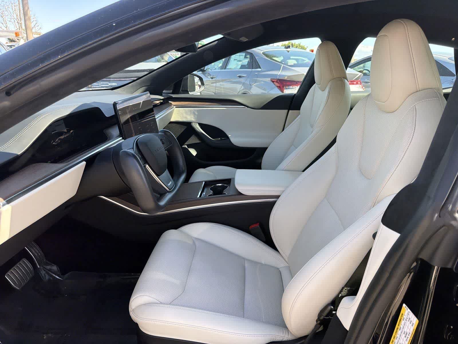 Thumbnail: 2023 Tesla Model S - 25