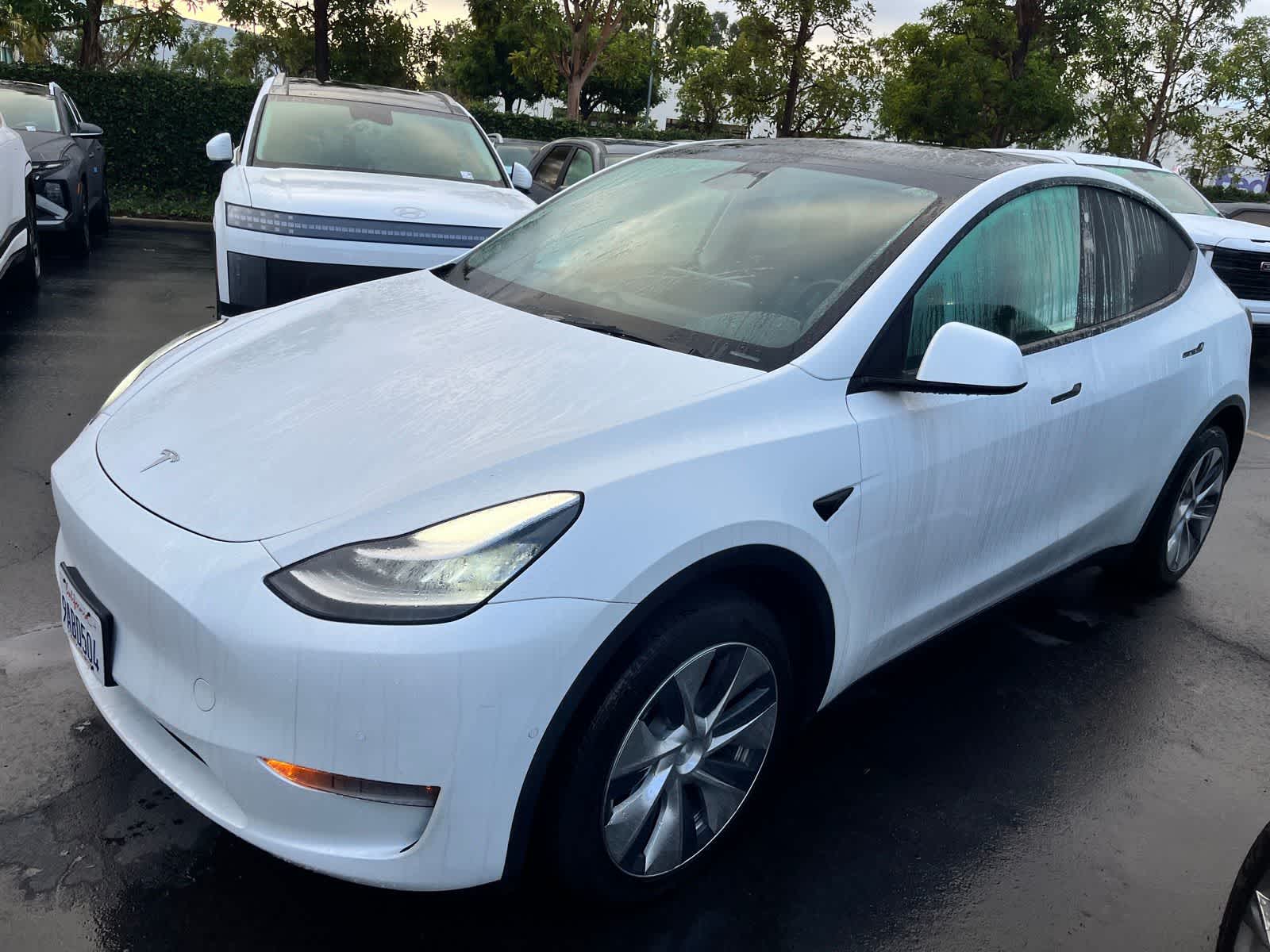 2022 Tesla Model Y Long Range's photo