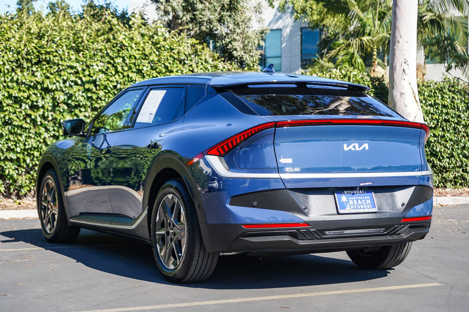 Thumbnail: 2025 Kia EV6 - 4