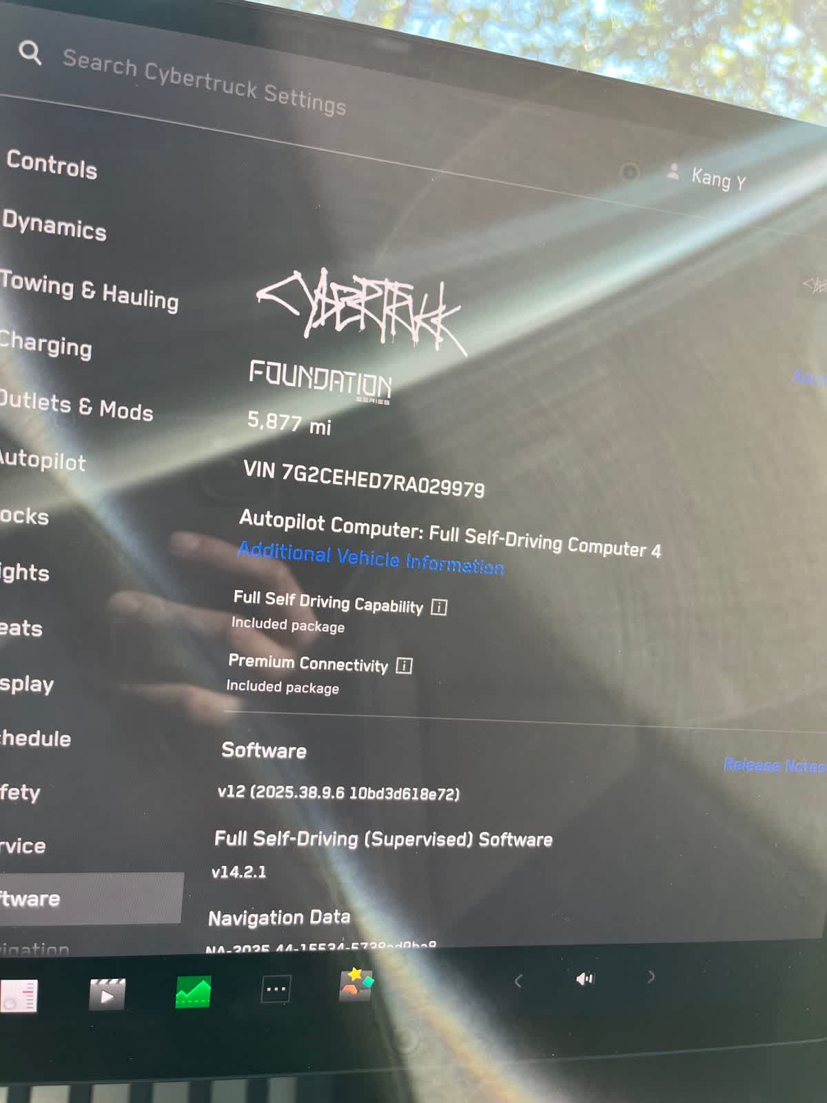 Thumbnail: 2024 Tesla Cybertruck - 6