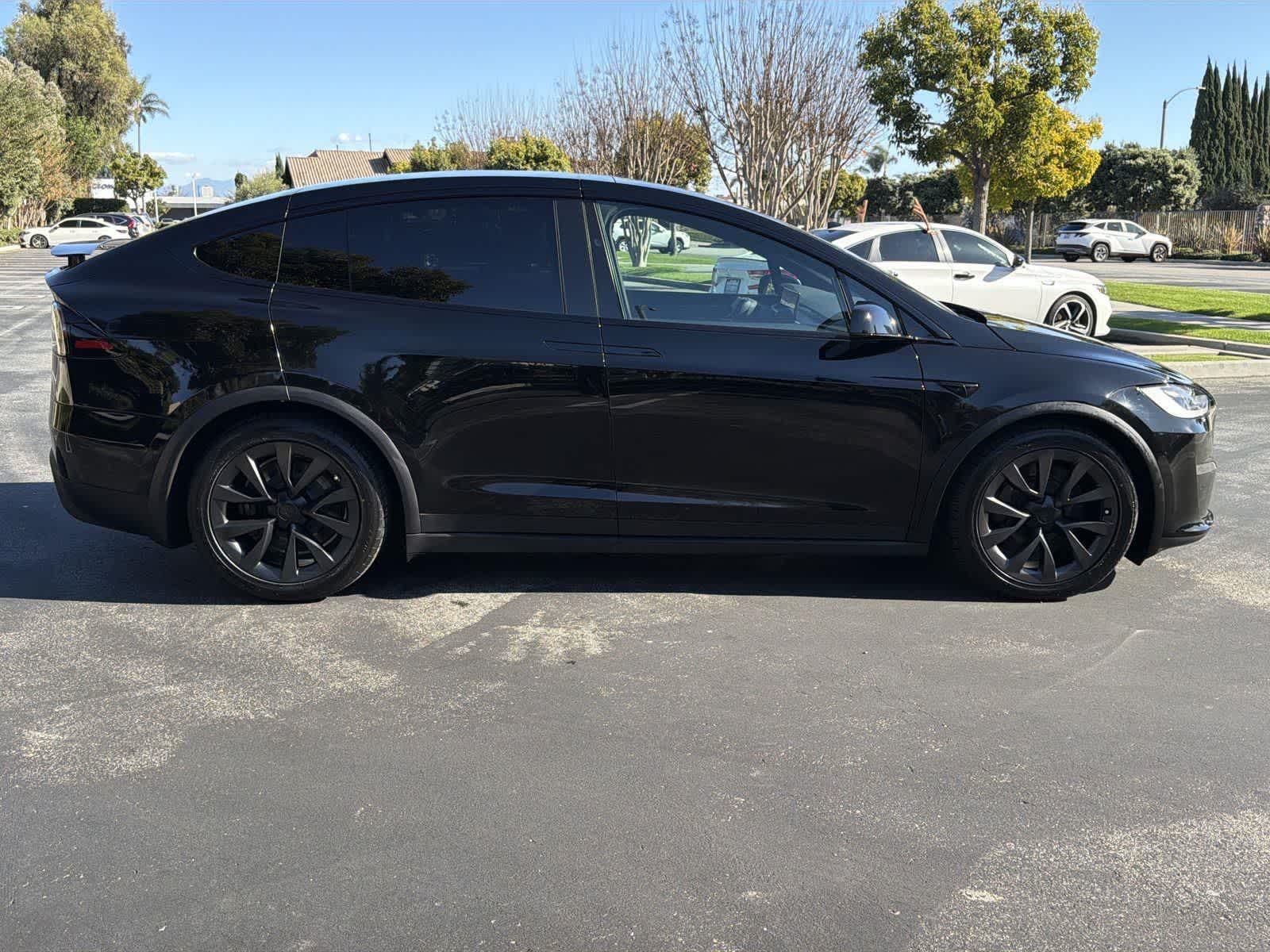 Thumbnail: 2023 Tesla Model X - 3