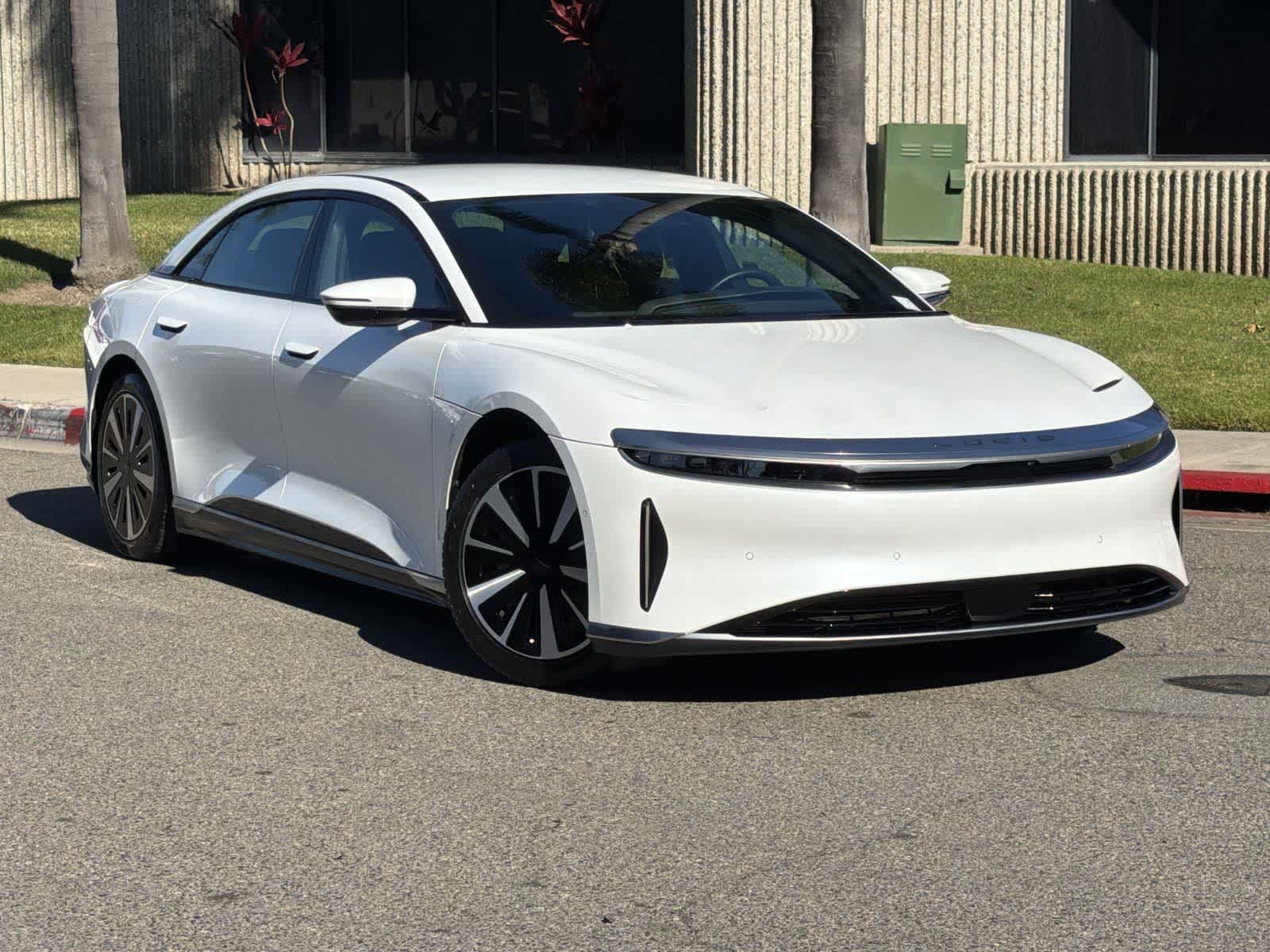 2024 Lucid Air Pure's photo