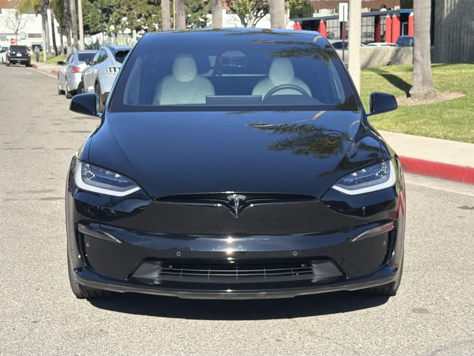 Thumbnail: 2022 Tesla Model X - 2