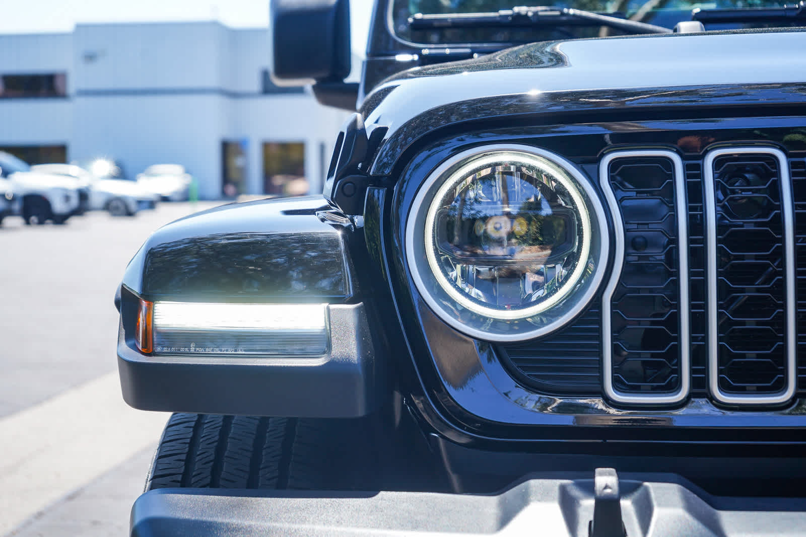 Thumbnail: 2025 Jeep Wrangler - 10
